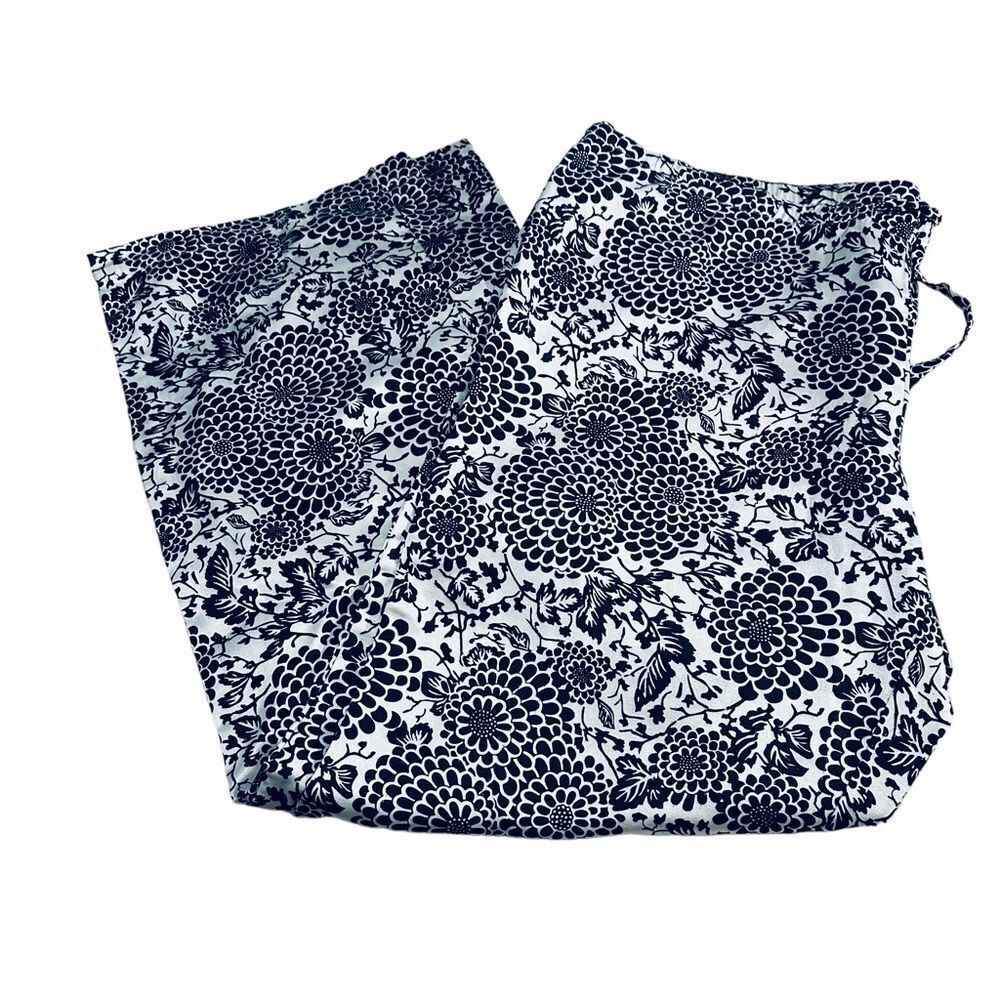 Old Navy Lounge Pants Black And White Floral Sz L